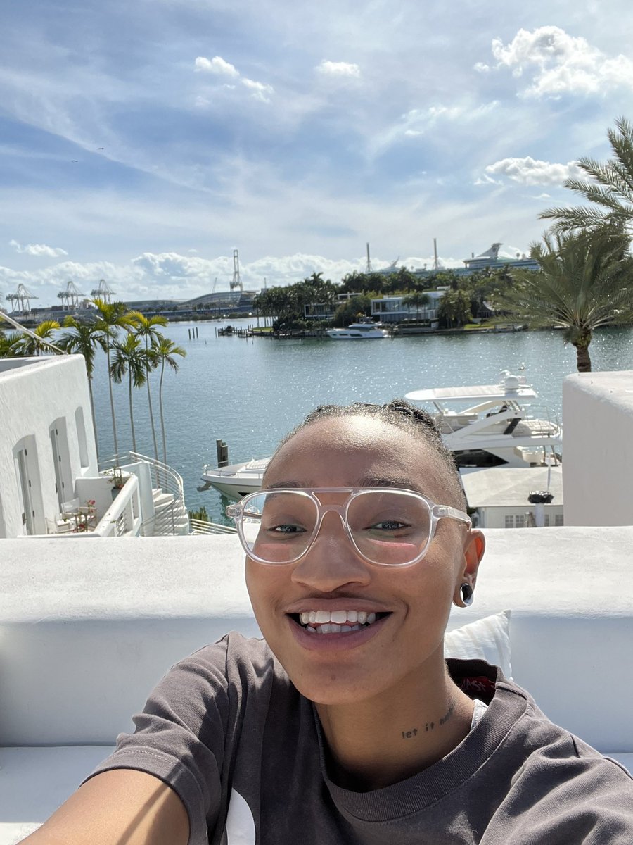 neppah ti tel 💜 tweet media