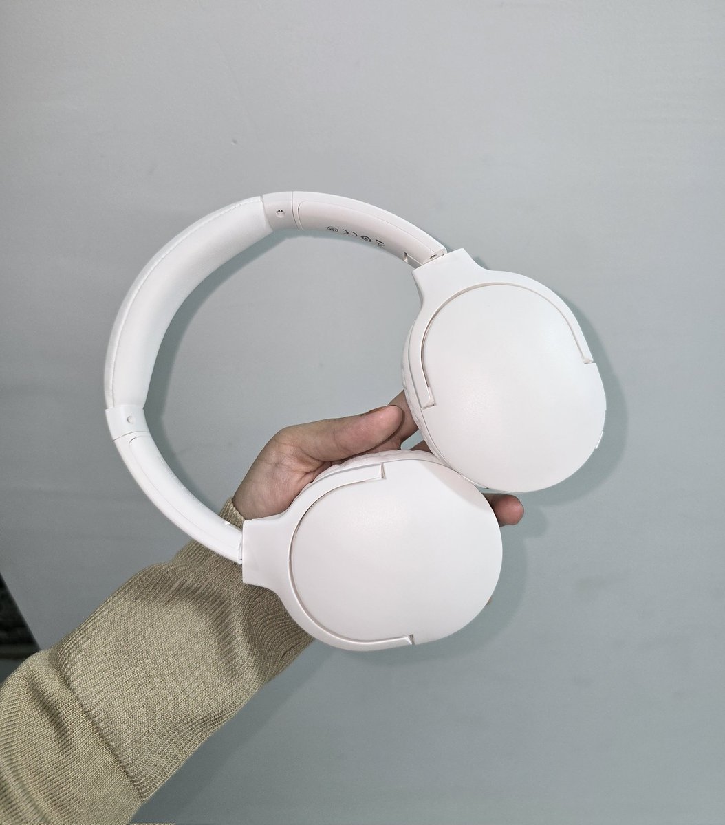 Beli ni sebab nak guna bila brisk walk! Baru bersemangattt. Ingat cikai je. Sekali berbaloiii ye 😭😭

Bateri tahan lama, seharian pakai bergerak 10% je. Ringan and tak sakit telinga. Itu yang penting

Tapi satu jela i kurang gemar....