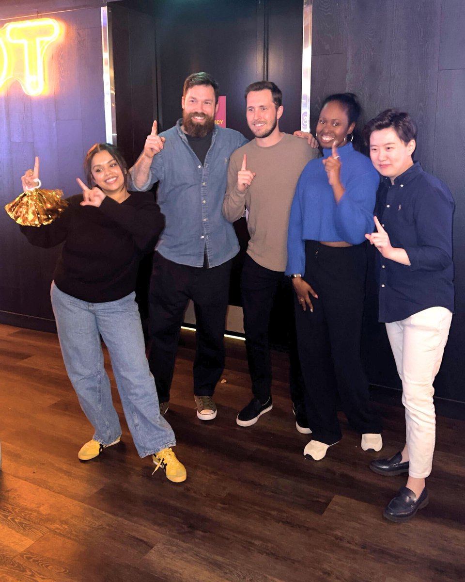It's that time of year again 🎉

Our Canada &amp; US team recently got together in Toronto to celebrate the holiday vibes and all the awesome things we've accomplished this year.

🎯 Curious to learn more? Check out our open roles: onelocal.com/careers

#HappyHolidays #TeamOneLoca
