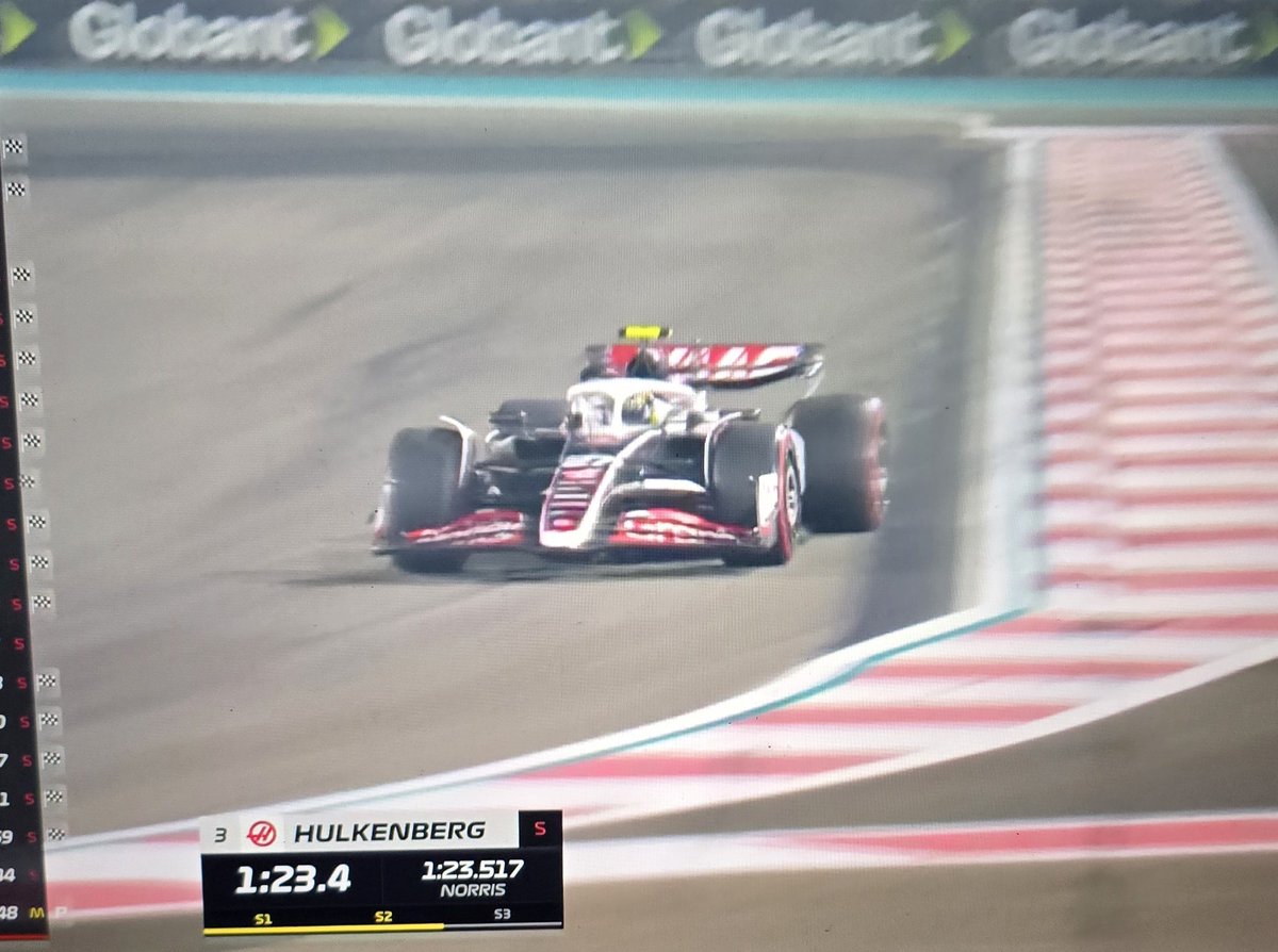 linalan01's tweet image. #AbuDhabGP #F1 #Practice2 #FP2 p3 #NicoHulkenberg