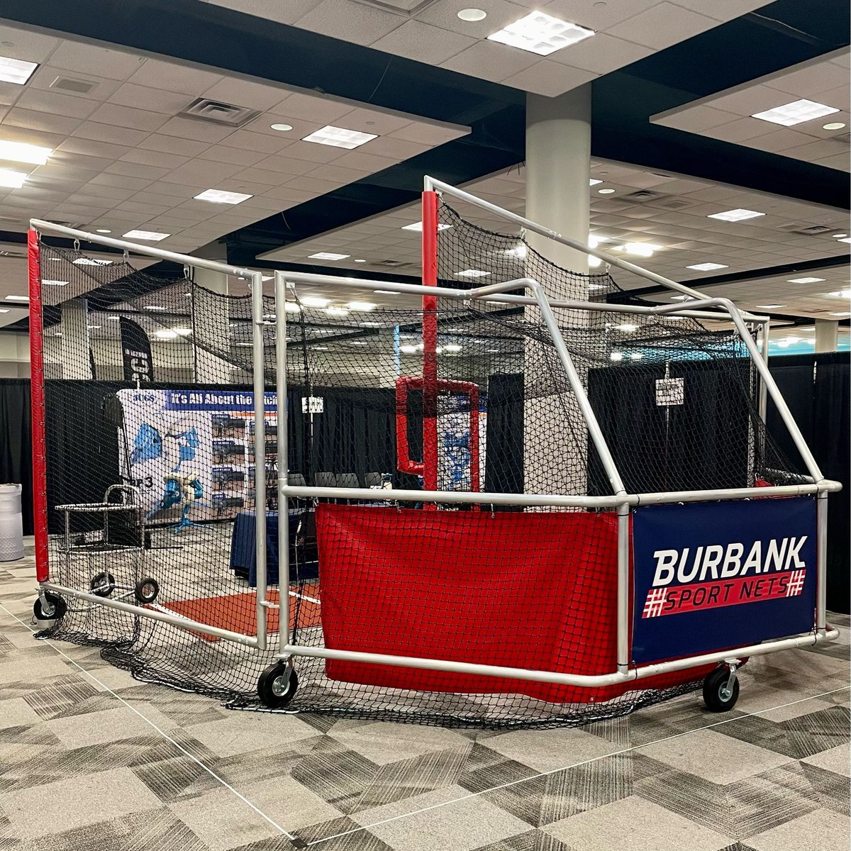 BurbankSportNet's tweet image. T-minus 1 hour until #DayTwo of the @NFCAorg 2024 Convention kicks off!‼️ 

Stop by booth #627 to check out our best seller- the Burbank #SingleHitter!

#AnotherBurbankNet #NFCA