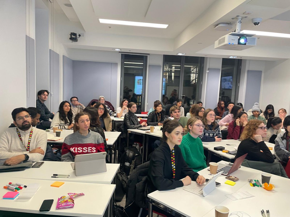 This week, we were proud to facilitate the first 2024/25 meeting of the LSE Student Education Panel (SEP), consisting of more than 50 undergraduate and postgraduate students across academic disciplines. The focus at this meeting was 'Faith in the Classroom' (1/2)