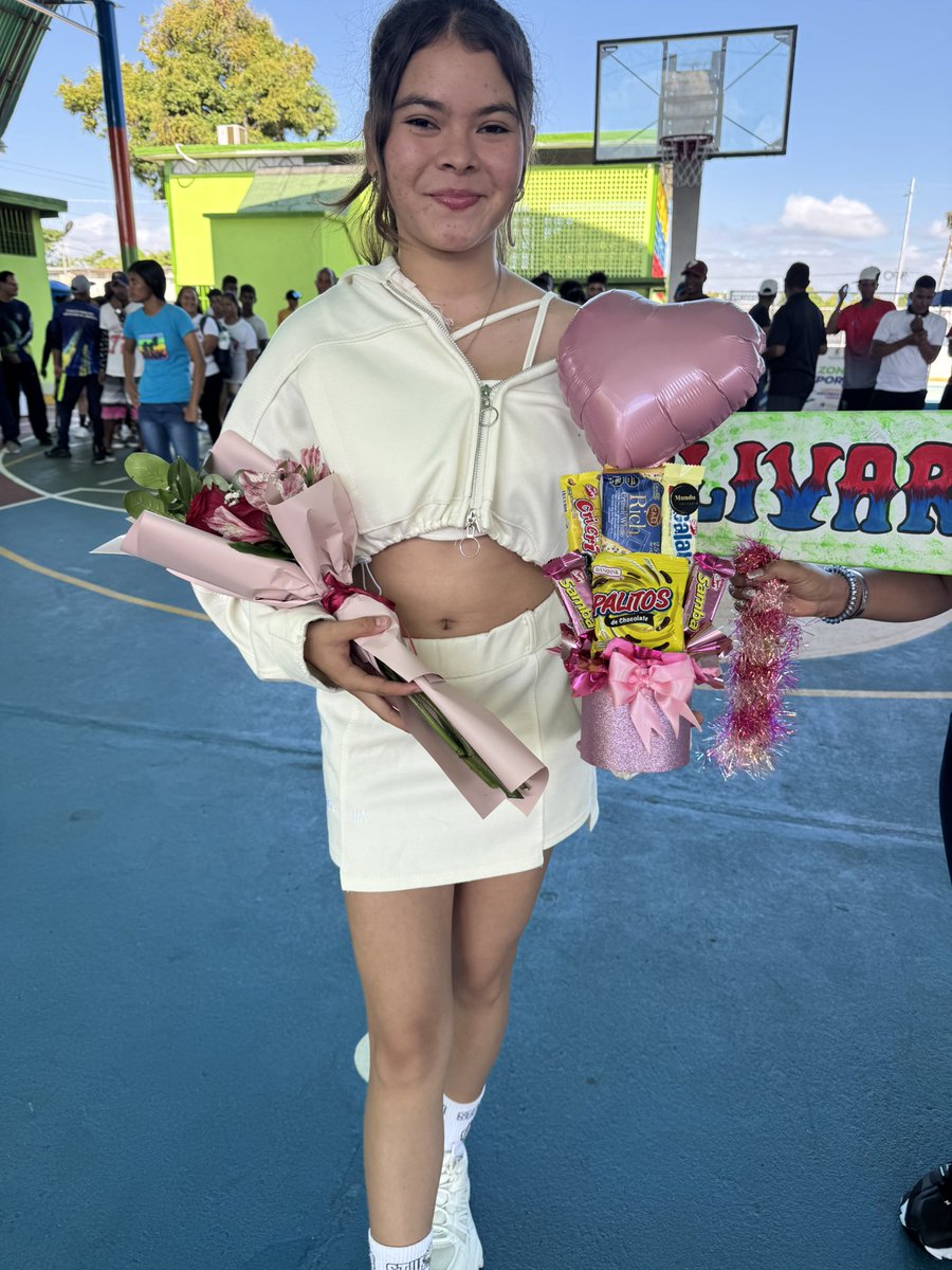 Nuestras felicitaciones a la Reina de nuestro torneo de béisbol Five, Sharon Villafañe. Una competencia reñida por la belleza de todas las participantes.

#beisbol5 #deportes #torneo
