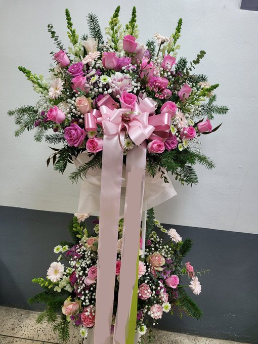 akarik19's tweet photo. AGF 2024 타나카 미나미 화환 완성되었습니다.

내일 AGF에 화환 도착하면 바로 보드 부착 예정입니다.

많은 관심 부탁드립니다. https://t.co/NboEhS6LNP