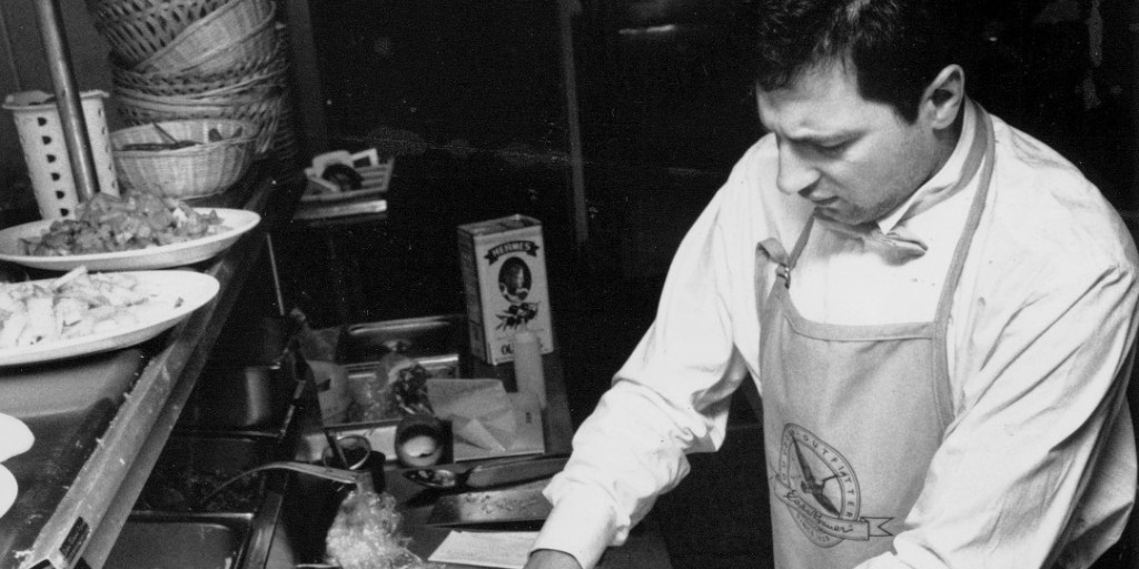 hclib's tweet image. In the early ‘90s, the Surveyor newspaper’s recurring column, "Quality Dining on a Budget Buck,” highlighted restaurants near Elliot Park neighborhood in Minneapolis. Photos of these local eateries are now part of the #ArchivesFeast in the HCL Digital Collections.