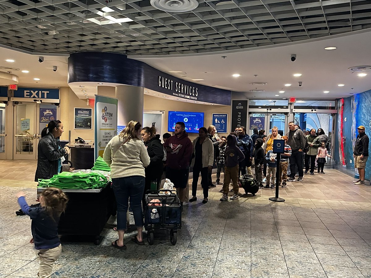 HCPS_STEM's tweet image. Had a great Tuesday night @floridaaquarium with our STEM Family Night! Thank you to all the students, families and partners who joined us for a night filled with STEM!