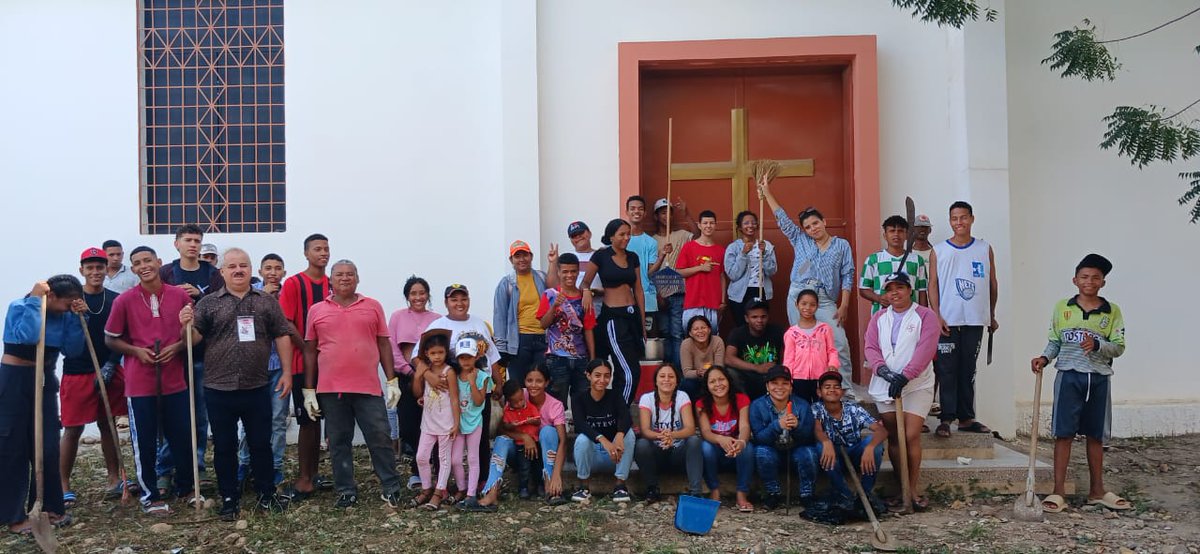 jepazvpar's tweet photo. La recuperación de espacios comunitarios es la actividad central que nos hemos pensado desde el programa. Hemos convocado a las y los jóvenes a que hagan suya tal dinámica, que dignifique físicamente los espacios comunes, fortalezca el tejido social y construya comunidad. https://t.co/hlX8sSGO72