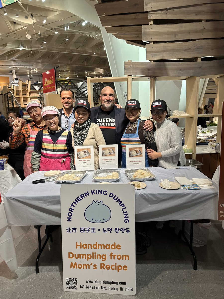CHPExpress's tweet photo. #CHPE was proud to sponsor the annual @QNS_Together Food Expo at @nysci

Proceeds will fund holiday season food relief efforts and economic development opportunities for the talented restaurant community in Queens https://t.co/t5Mp9JbZGX