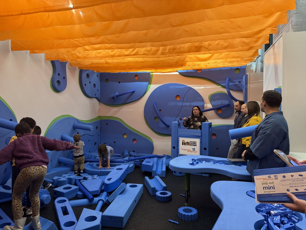 CommerceRI's tweet photo. We joined the Providence Children’s Museum last night to celebrate its new interactive #BlueBlock exhibit from @ImgPlayground. We are proud to support this exhibit &amp; PCM’s winter programming all season long that brings children &amp; families together to learn, play, &amp; innovate 🧱💡 https://t.co/V37jY9JTd2