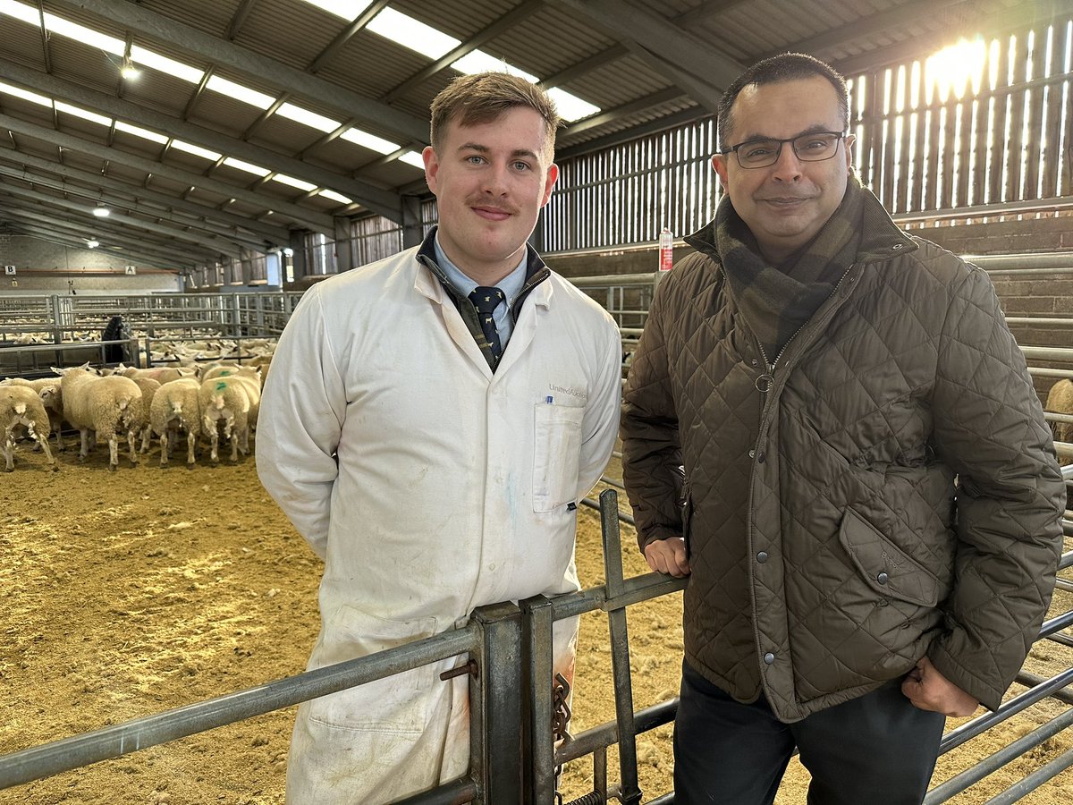 shahbazmajeed's tweet image. This week on #Landward, I visit an auction mart to see what the Lamb Bank is all about and then go back to school to see how the lamb is being used in schools… #bbclandward #scotland #sheep #lamb