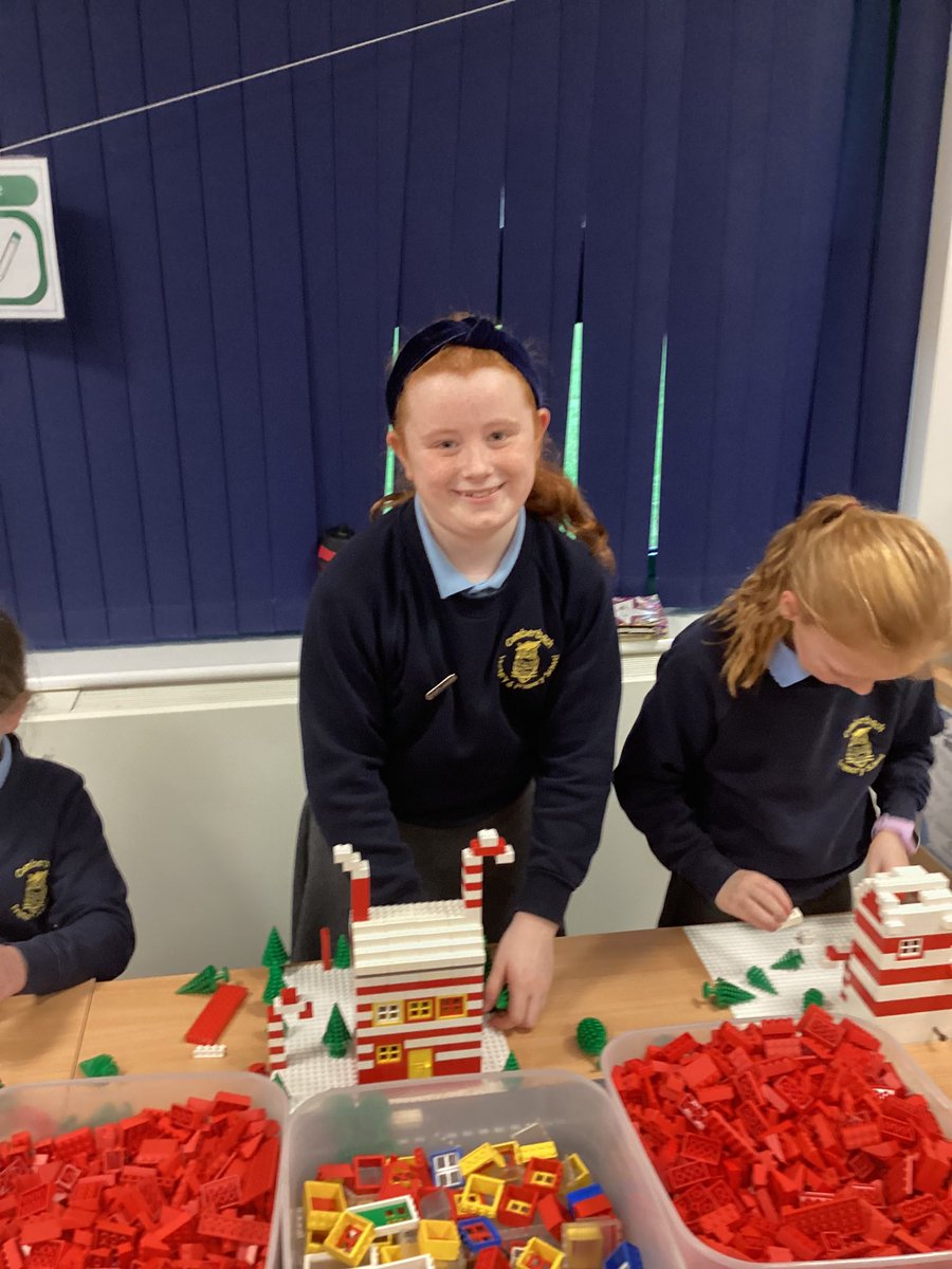 Miss Simpson tweet media