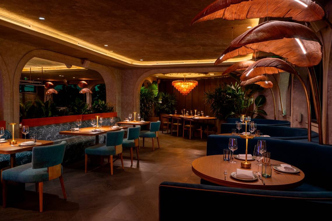 MyBlockMiami's tweet photo. 🌴🍸With two distinct experiences, one open to all at a'Riva, an Italian-Mediterranean restaurant led by Chef Michele Esposito, and the other reserved for members only, inspired by London’s private clubs.

#MyBlockMiami #HarbourClubMiami https://t.co/ptigk70Kim