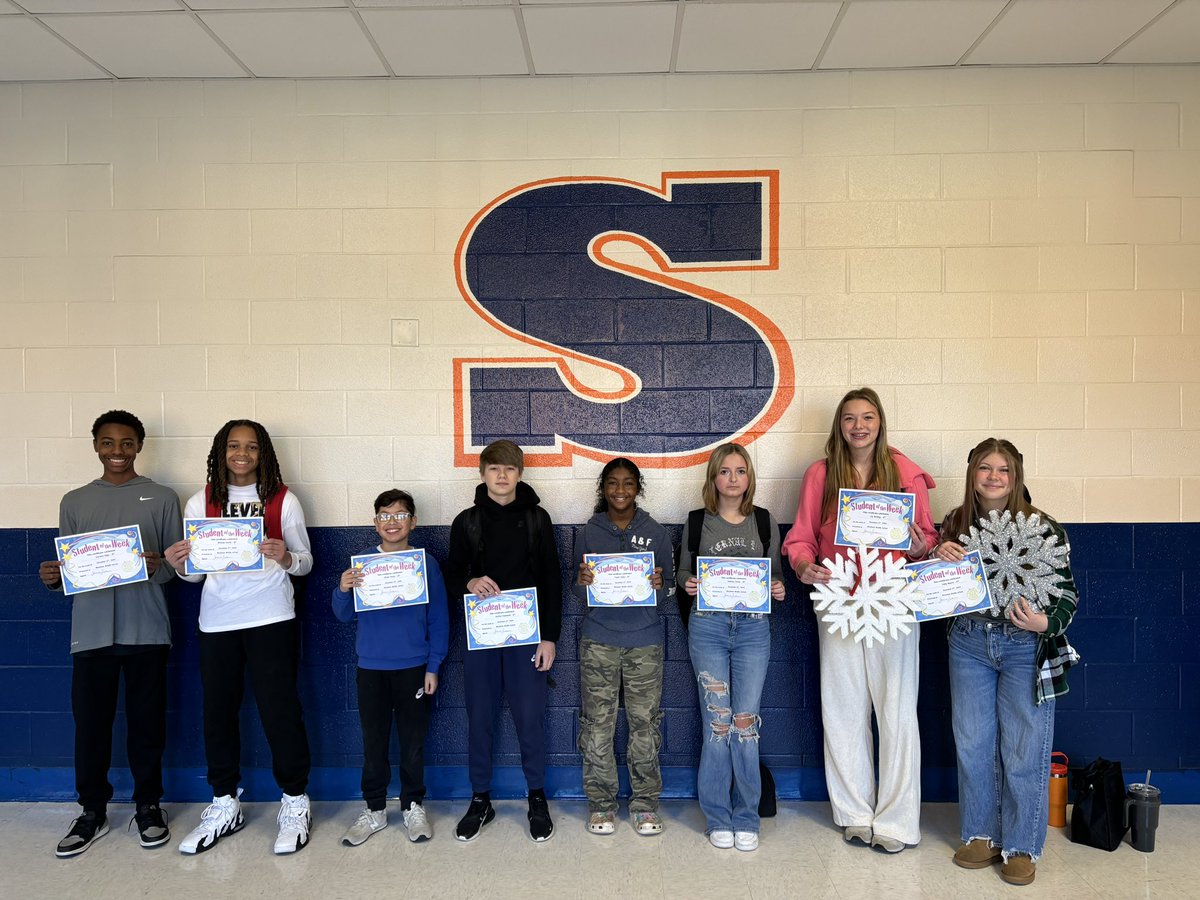 Blackman_Flames's tweet photo. Congratulations to our BMS students of the week! 🔥🔥 https://t.co/qVifAqSSpb