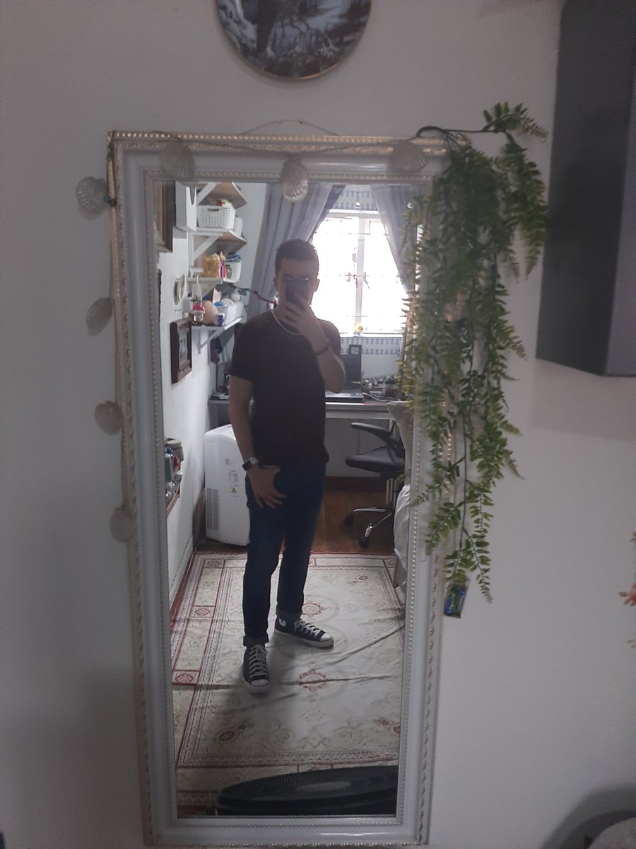 xalzul's tweet photo. Going to the work end-year function https://t.co/CprbmmiDTU