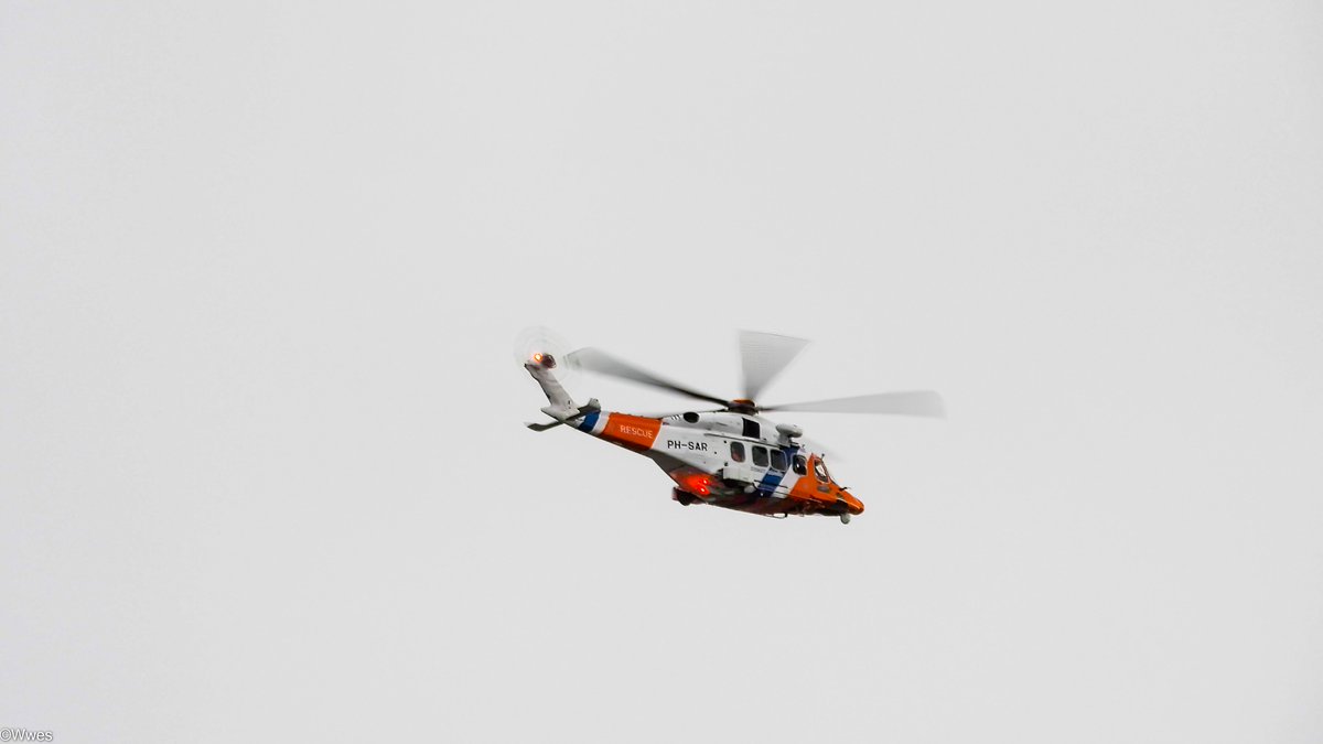 wesleyb1989's tweet photo. Dec 6: 14:35
#RSQ06 486449 (PH-SAR) #SAR
The Netherlands #Coastguard #NL
#A189 #AGUSTA AW-189 @Kustwacht_nl
Landed at #Rotterdam (#RTM/#EHRD)
(#NLspot #Planespotting #Nikon (#P950/#P1000) #Aviation #Avgeek #ADSB) https://t.co/yslwKzlytq