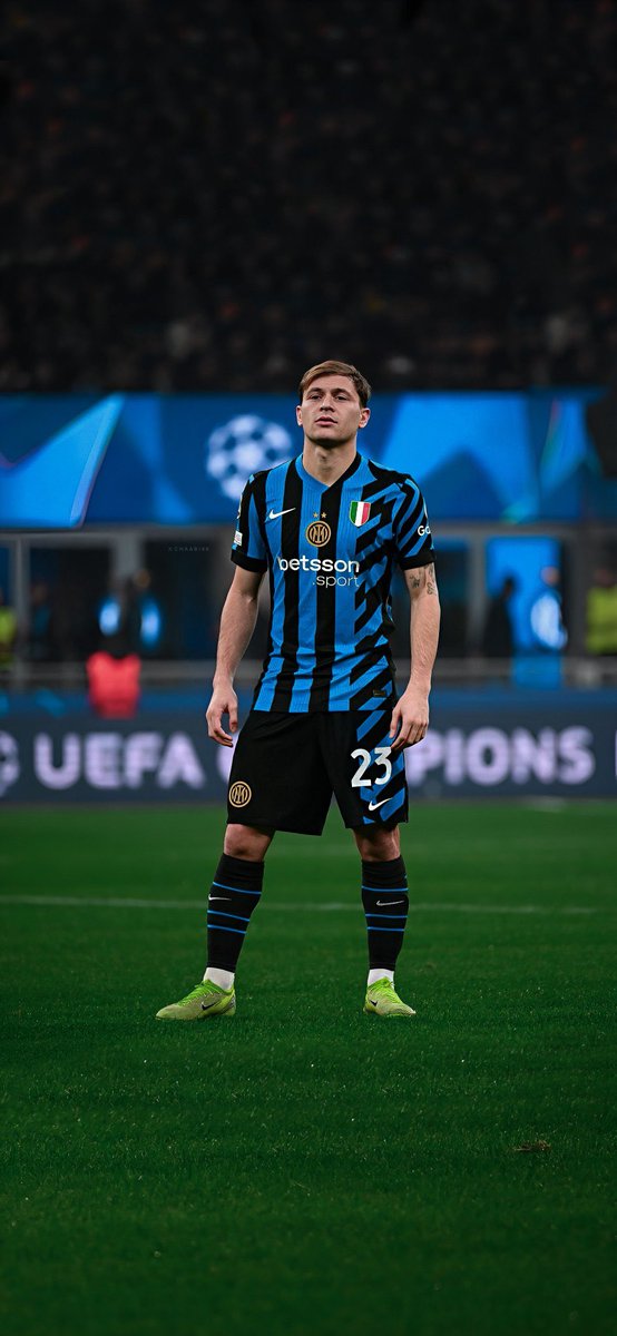 steilbarellino's tweet image. Poi con calma parliamo del miglior centrocampista del campionato. 2️⃣3️⃣ 🪄 #InterParma