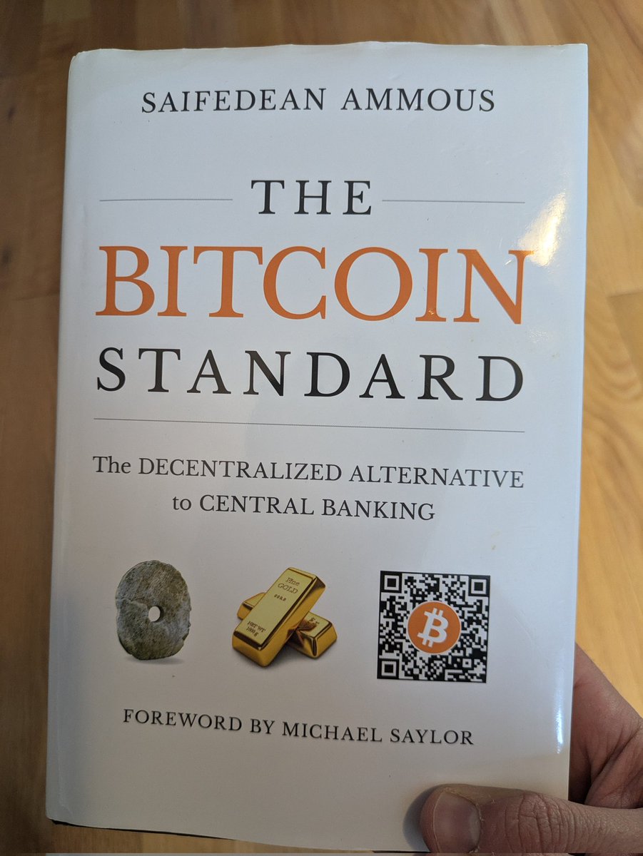CarlKaramaoun's tweet photo. If you take interest in economics, history, social justice, or just your own financial well-being, I strongly encourage you to read The Bitcoin Standard by @saifedean

The book elegantly summarizes the many inefficiencies of government-issued money (fiat). https://t.co/3iagClGyQg