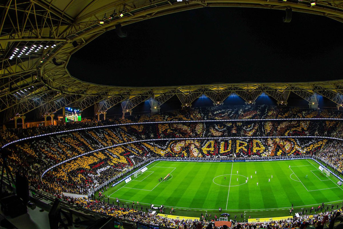 kon1r's tweet photo. ألففف مبروووووككك جماهير الذهب احبكمم 😍💛🖤 https://t.co/yRo1kHwRYZ