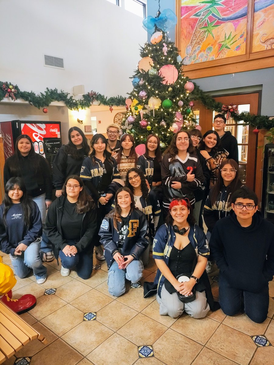 D_Aguayo_CTE's tweet photo. Proud moment for Wildcat Nation! Our Student Council is giving back today by cooking lunch and delivering canned food at the Ronald McDonald House. Let’s hear that #WildcatROAR! #SmallTownTough #fhsLEADs #DreamBig https://t.co/RqckeCTQmA