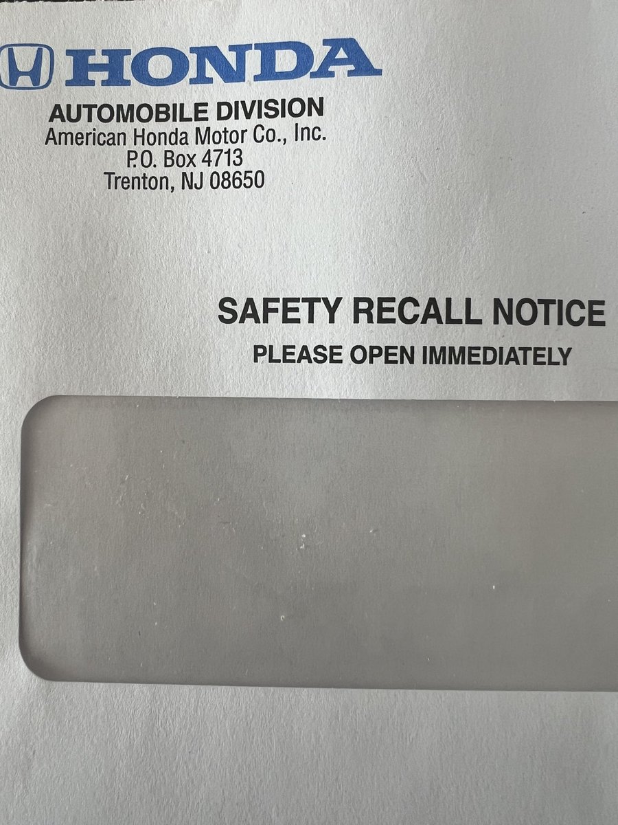 spotmyride's tweet photo. @Honda @AmericanHonda, you initiate a safety recall, bombard me with service alerts on HondaLink, letter, Carfax alert etc and yet when I call your dealers they say no parts allocated from you &amp; they can’t schedule appointments. @ConsumerReports @CARFAXinc take notice https://t.co/j4HXcWf9Vc