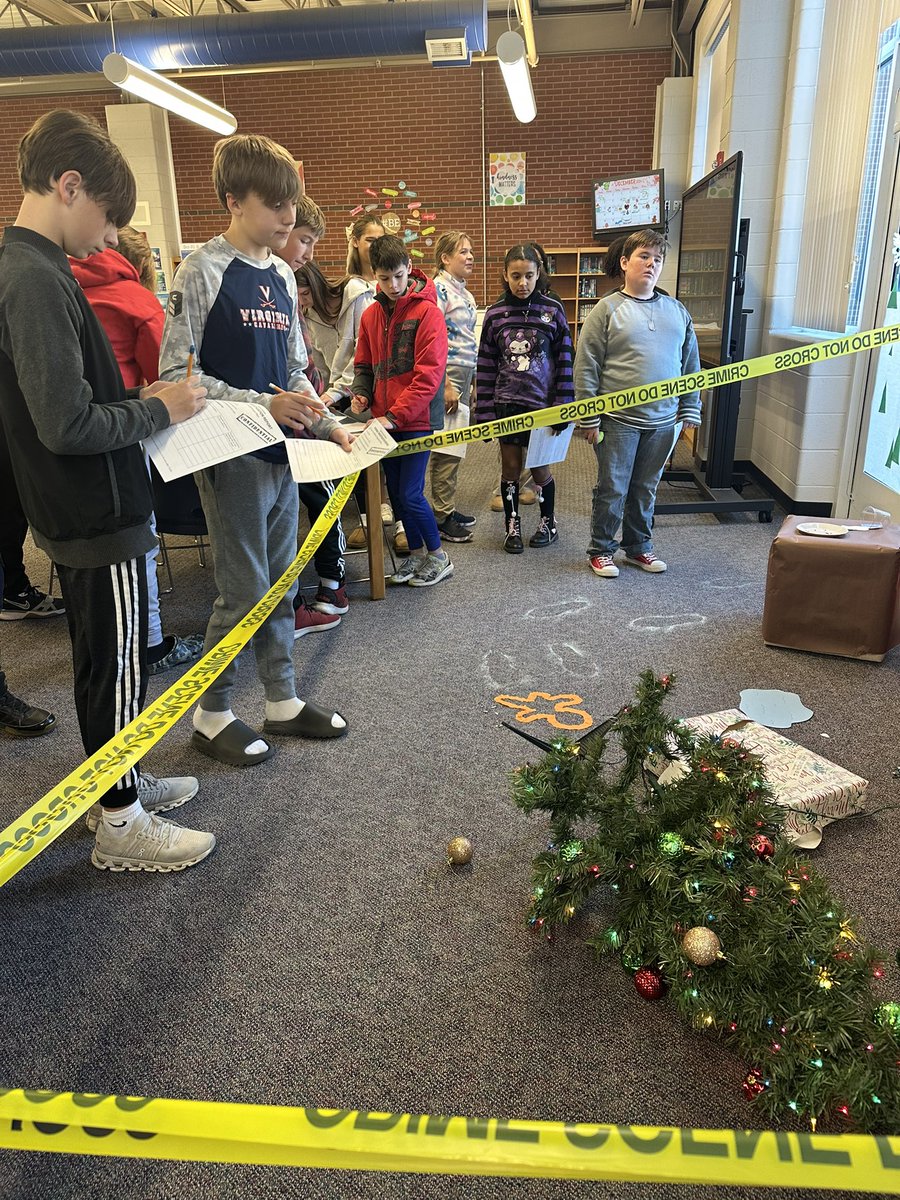 MrsDeweyGMS's tweet image. Summitt’s Forensics class had a blast figuring out which of our holiday-themed suspects ate Santa’s gingerbread man! These amazing staff members brought their characters to life, and the students asked great questions as they interrogated the suspects. So fun! @GMSEagles