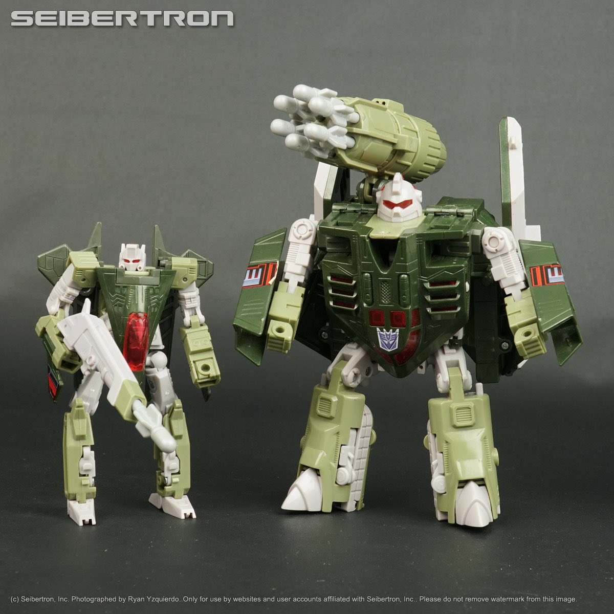 JesseWittenrich's tweet photo. 😱😱 Making RiD Dreadwind out of Legacy Skyquake? https://t.co/DS44Otaj7y