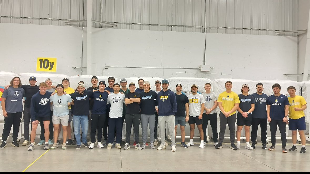 MMULancersBSB's tweet image. Getting together for some archery tag! Big thank you to the Archery Center and @MMULancersARCH for hosting! Our team had a blast! 🏹

#LANCERS
