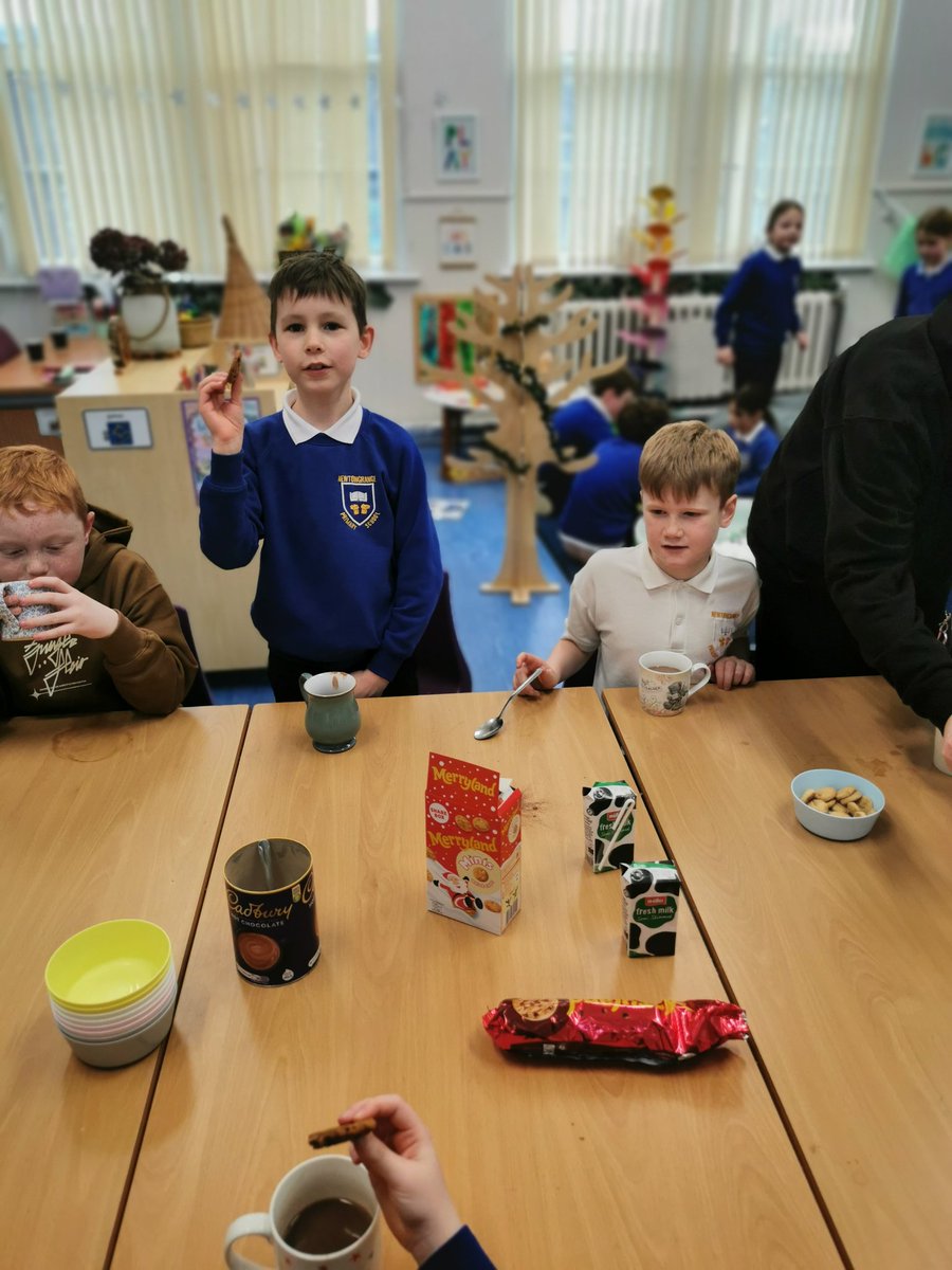 NewtongrangePS's tweet photo. P4M enjoying their recognition board reward of hot choc and biscuits #feelingfestive https://t.co/clw9nLFzep
