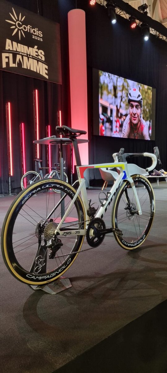 lookcycle's tweet photo. LIVE @TeamCOFIDIS 2025 Official Presentation 

#lookcycle #myteamcofidis #795bladers https://t.co/Kwl357FSNe
