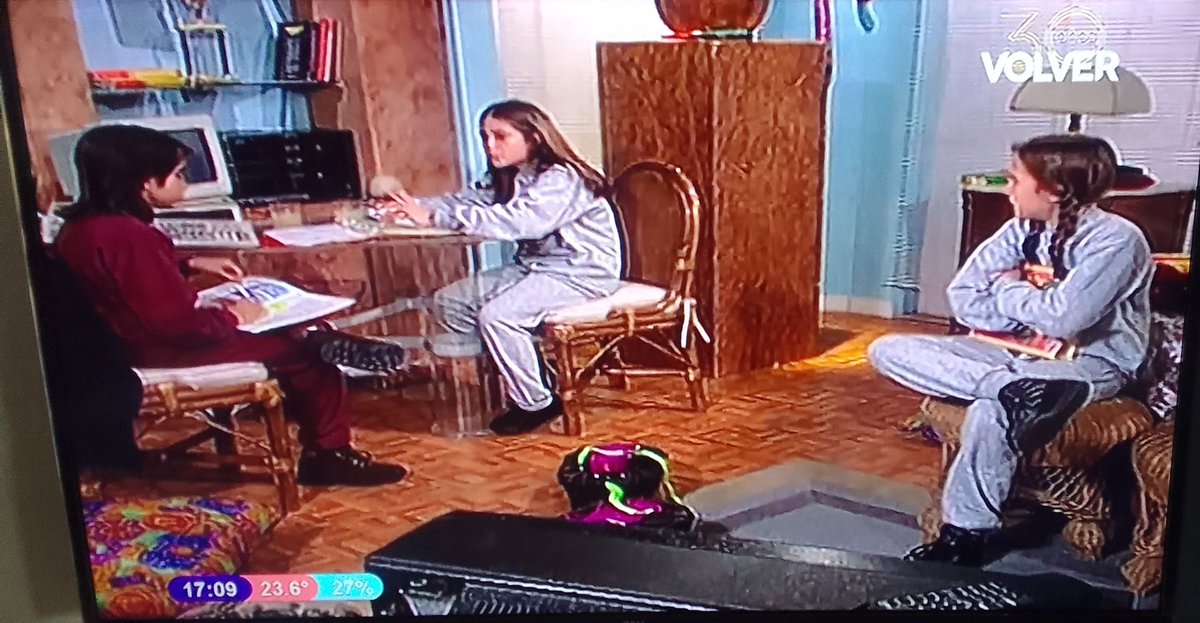 accionfmchajari's tweet photo. Quedáte Escuchando La Radio y Hay Más Clásicos - Último Momento y Exclusivo En "Flash Informativo" De "Noticias En Radio Acción"
De Lunes a Viernes - Que Vuelvan En La Televisión y Sus Regresos De Tus Tardes De Novelas Infantiles Con #Amigovios En Las Pantallas De #CanalVolver https://t.co/xCHPKX5lL4