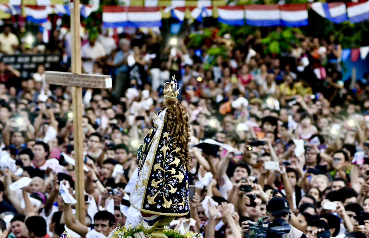 AllianaPedro's tweet photo. Un total de 127 buses de empresas permisionarias del Viceministerio de Transporte brindarán servicio este sábado 7 y domingo 8 de diciembre, para trasladar a miles de fieles a la festividad religiosa en honor a nuestra santa madre, la Virgen de Caacupé. https://t.co/WTHByEyfJ3