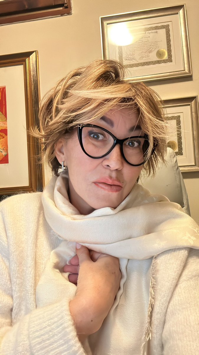 Ciò che non stai cambiando lo stai scegliendo !
Clara