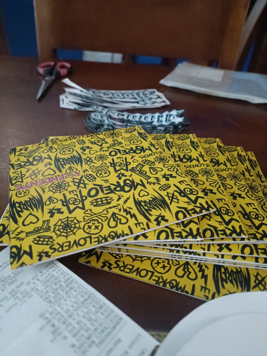 Preparando todo para el Bazar de Bandas este 8 de diciembre en el Parque Bicentenario en la CDMX 🔥🔥🔥🔥