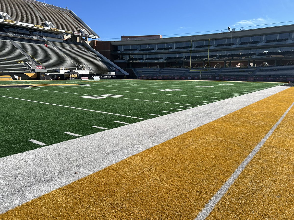 BearcatFB's tweet photo. The long #RoadtotheRock is complete. What started back in August finishes today in the ultimate way to conclude a season. Bearcats vs Simmons at 4pm for the 1A State Title. If you can’t make it here, follow along with @voiceofbearcats on 102.3 FM The Shark https://t.co/accAewGce7
