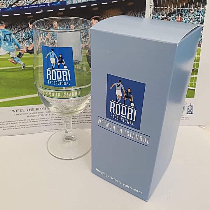 🚨 𝗚𝗜𝗩𝗘𝗔𝗪𝗔𝗬! 🚨 

In collaboration with <a href="/thegingerwig/">Thegingerwig</a>, <a href="/mcfc_lads/">mcfc lads</a> are giving away one of these pint Glasses featuring the Ballon D’Or winner! 👕

𝐓𝐎 𝐄𝐍𝐓𝐄𝐑:

1️⃣ Follow <a href="/mcfc_lads/">mcfc lads</a> &amp; <a href="/thegingerwig/">Thegingerwig</a> 
2️⃣ Retweet 🤝 

📲 There is another giveaway over on Instagram, so