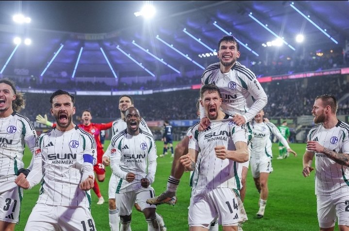 Geht hart. #S04 #Schalke
