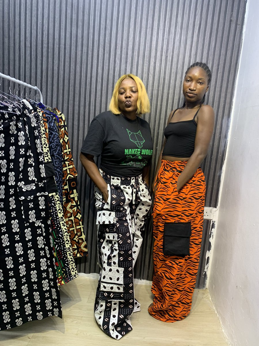 Mzrhemmy's tweet photo. Our Ankara free pants are still available on sales for #12,000

Available in all sizes

Please send us a dm to order https://t.co/VBBrWgQ6sJ