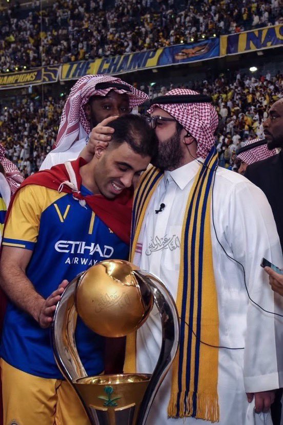 FOUF____'s tweet photo. " النصر نادي كبير " كذبه صنعها عبدالرزاق ��مدالله وصدقها جاهل https://t.co/CoGf47zf23