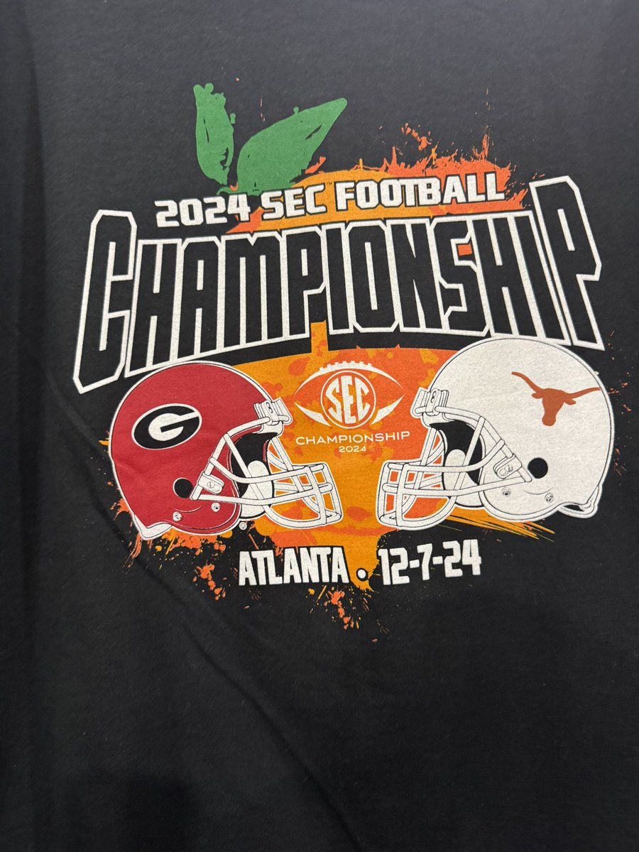 BassinDawg's tweet photo. #Dawgs At #SECFanFare checking out the fan shop
π―πΆπ #GoDawgs #SECChampionship https://t.co/PvVk6YQH9H