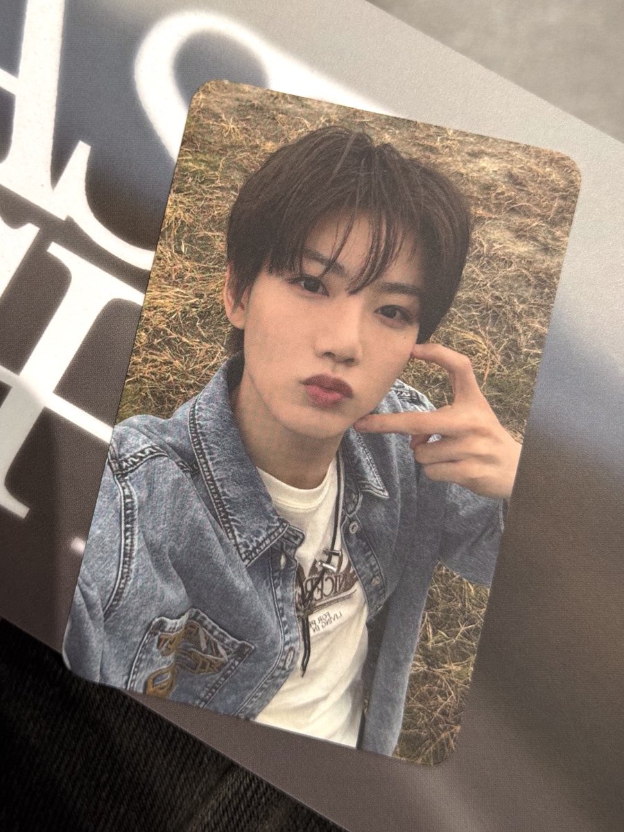 ramnkyu's tweet image. 준규 공방포카 예뿌다..🤍🤎