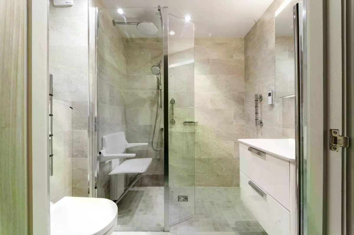 edinburghpaper's tweet photo. Fall in love with your bathroom again. This firm can help you choose, design and install from start to finish the perfect shower room or wet room – in the smallest space!
#AD #BathingMobilityAdvisoryService #Accessibility #Bathrooms #AccessibleBathroo #... https://t.co/mZONxkYUtW https://t.co/l1f2tAcIkF
