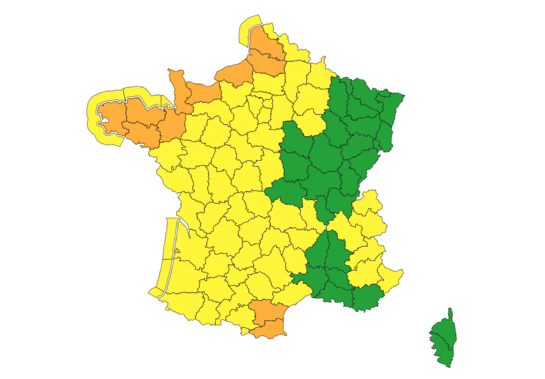 Interieur_Gouv's tweet photo. 🟠💨 #Vent l @meteofrance place 11 départements en #VigilanceOrange pour la journée du samedi 7 décembre.
 
Des rafales de vent parfois violentes, en particulier sur les littoraux sont à prévoir.

📲 Restez informés sur https://t.co/l9FJGPgqdu https://t.co/mZQvBCS4c8