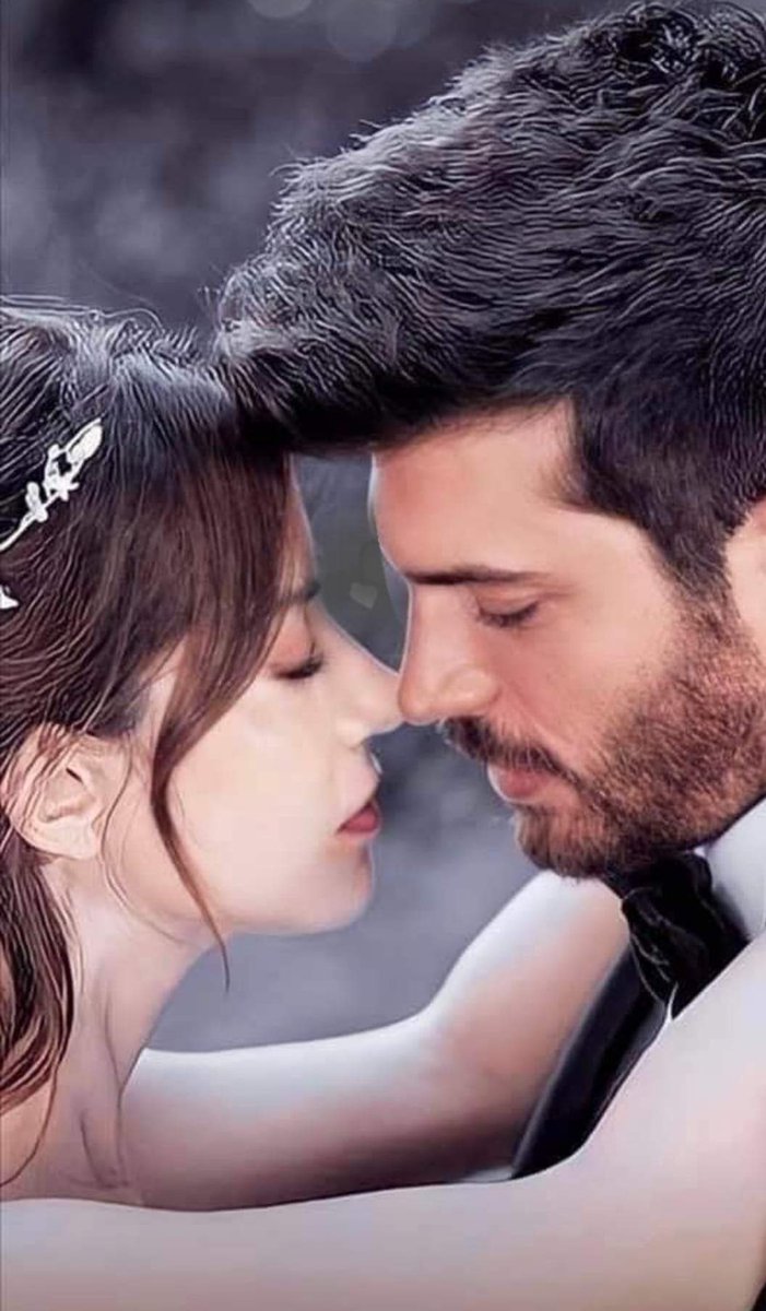 Buon venerdì a tutti coloro che amano ricordare il 
#BayYanlışDay👌👏❣️🫠😍💥
❤️#MrWrong #BayYanlış  #ÖzgeGürel #CanYaman❤️
