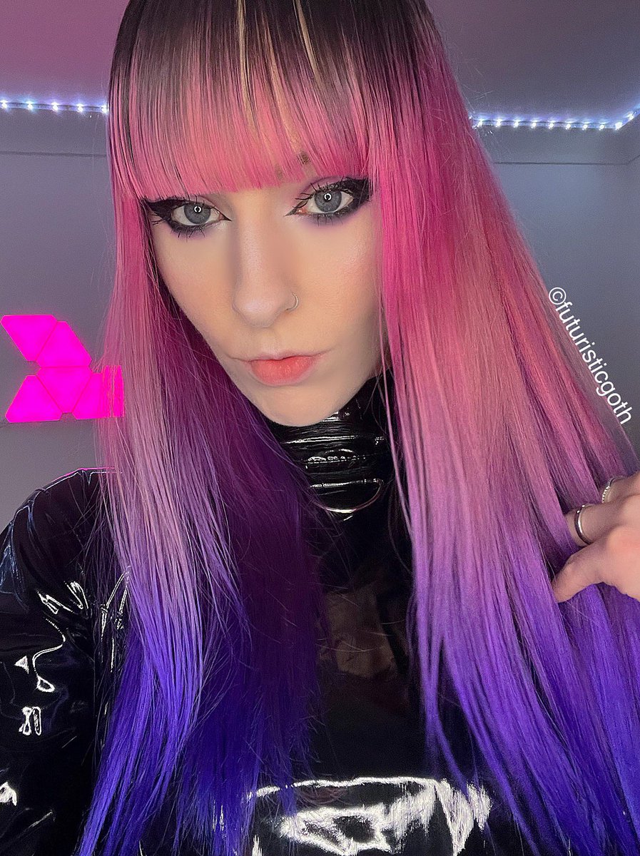 futuristicgoth's tweet photo. Do you “love” my new pvc catsuit? 😍🔥 🖤 tell me plz https://t.co/bTHbXITeOR