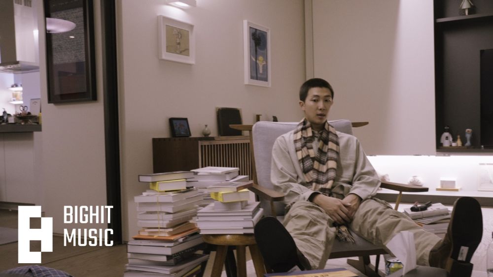 bangtanyworld's tweet photo. 🌟Está disponível o mv <Around the world in a day (feat. Moses Sumney)> by RM💜

🔗 https://t.co/3uuFXaq7qd

👑 @BTS_twt https://t.co/UkVDCa6bMP