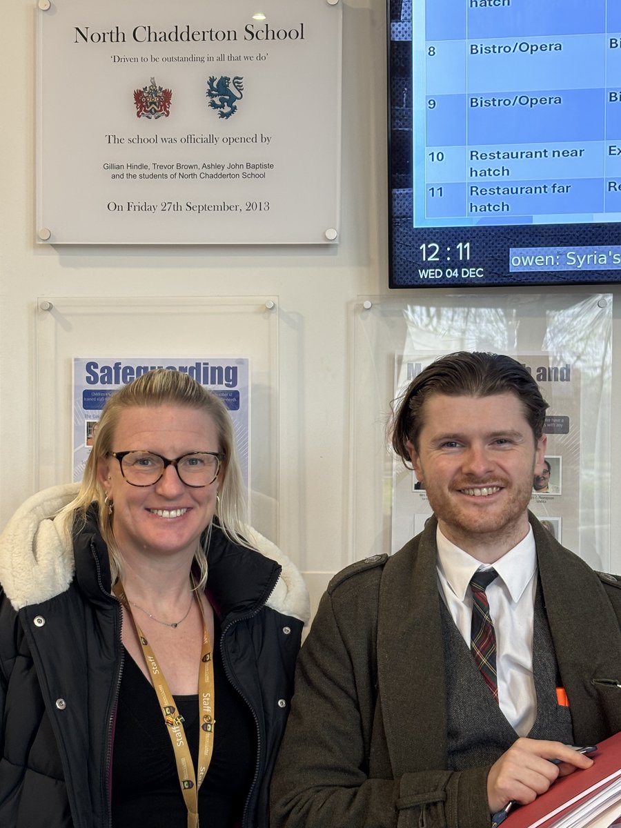 KinderLangNW's tweet image. 🚗🚙This week saw @CIWoodward and @MMassey_Kinder visit two more of our #LanguageHubs partner schools - @NorthChadderton and @Fairfield_HSFG. Both visits were fantastic - they discussed intervention, moderation, and using technology to improve student&apos;s progress.  @ncle_ioe