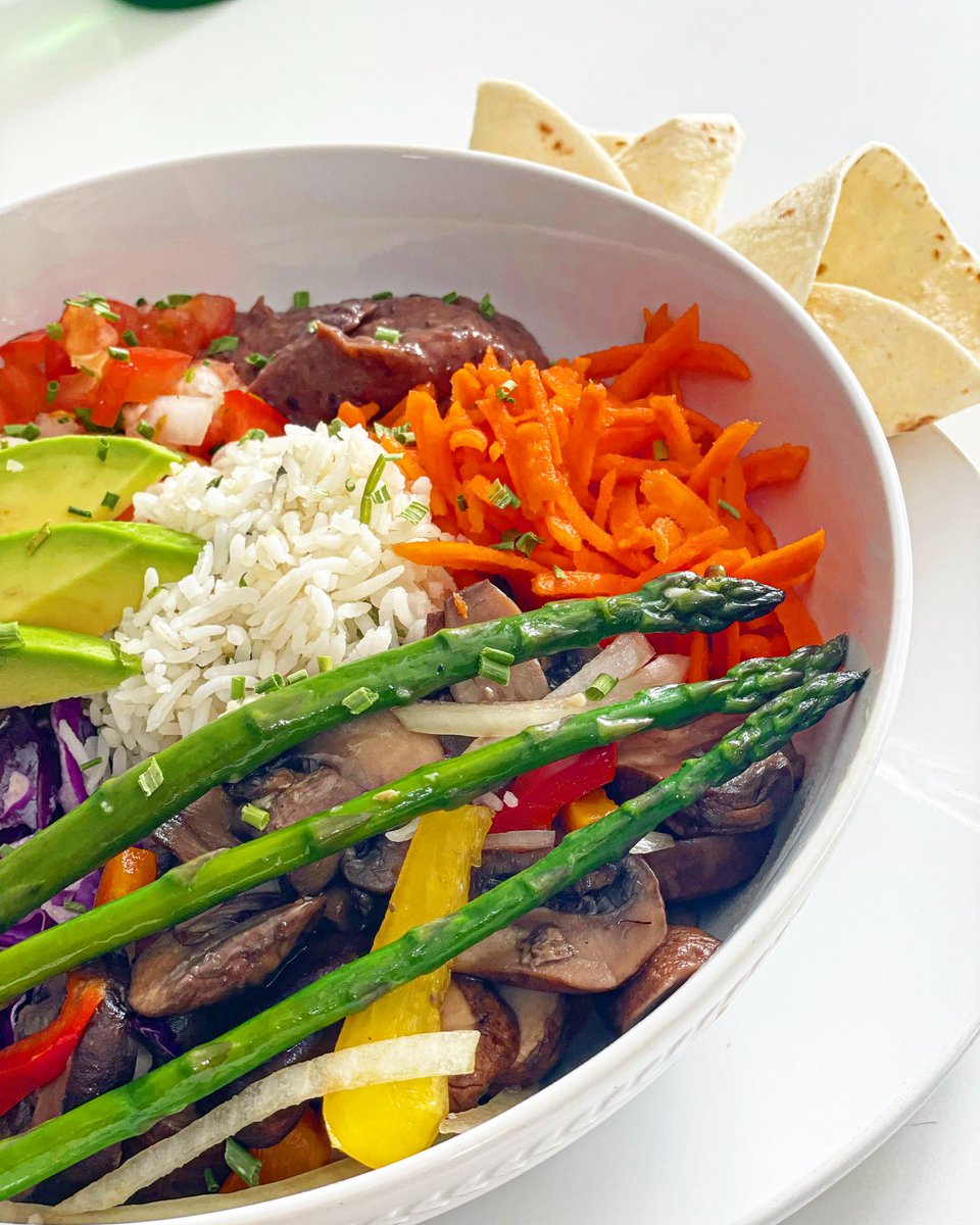 BoriVegan's tweet photo. Hoy tenemos mucha sabrosura para ti hasta las 3:00 de la tarde. Avenida Esmeralda 43 en Guaynabo PR 787-221-1768 https://t.co/zCv4KEyo7O