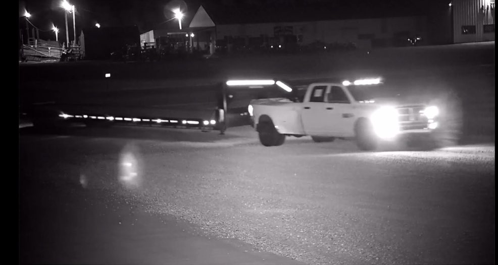 Anybody recognize this rig?  He stole about 10k worth of stuff from one of our SD locations.   RT’s appreciated