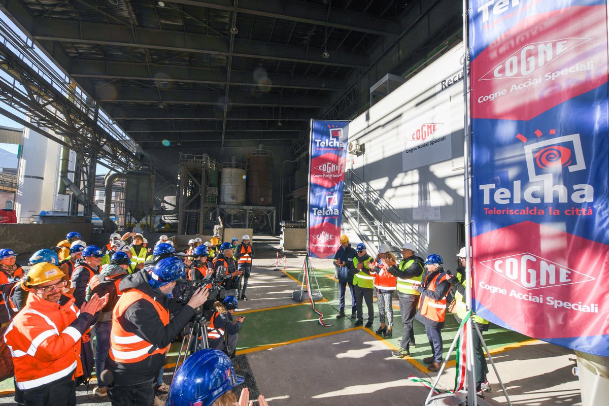 TelchaAosta's tweet photo. TELCHA E COGNE ACCIAI SPECIALI HANNO INAUGURATO  L’IMPIANTO DI RECUPERO DI CALORE A SERVIZIO DELLA RETE DI TELERISCALDAMENTO DI AOSTA

#telcha #teleriscaldamento @ComunediAosta @vdaufficiale #ENGIE #valledaosta #ambiente https://t.co/9CgVvLEltT