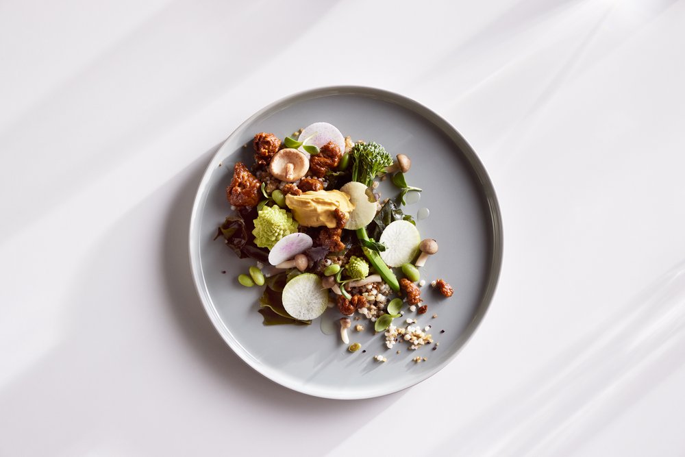 fuelcellsworks's tweet photo. Finnish startup Solar Foods innovates sustainable food production with @nelhydrogen's hydrogen electrolyzer
#HydrogenNow #FuelCells #CleanEnergy #H2 #Decarbonis
https://t.co/Ni5Tr12nOW https://t.co/UnzroEohdl